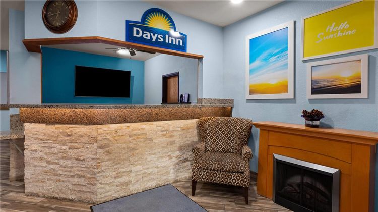 Days Inn Mankato Lobby