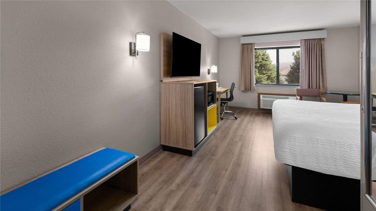 Days Inn Mankato Room