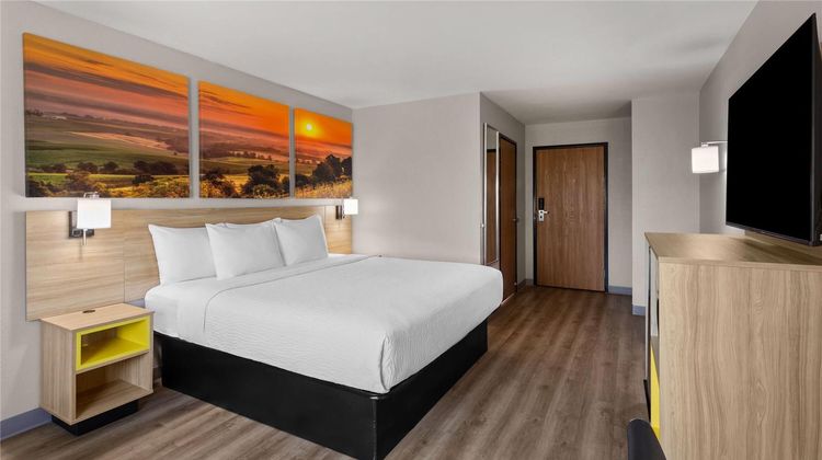 Days Inn Mankato Room