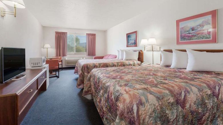 <b>Days Inn Torrey Capital Reef Room</b>. Images powered by <a href="https://iceportal.shijigroup.com/" title="IcePortal" target="_blank">IcePortal</a>.