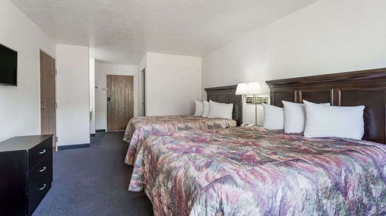 <b>Days Inn Torrey Capital Reef Room</b>. Images powered by <a href="https://iceportal.shijigroup.com/" title="IcePortal" target="_blank">IcePortal</a>.