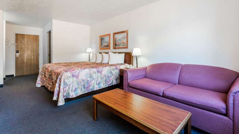 <b>Days Inn Torrey Capital Reef Room</b>. Images powered by <a href="https://iceportal.shijigroup.com/" title="IcePortal" target="_blank">IcePortal</a>.