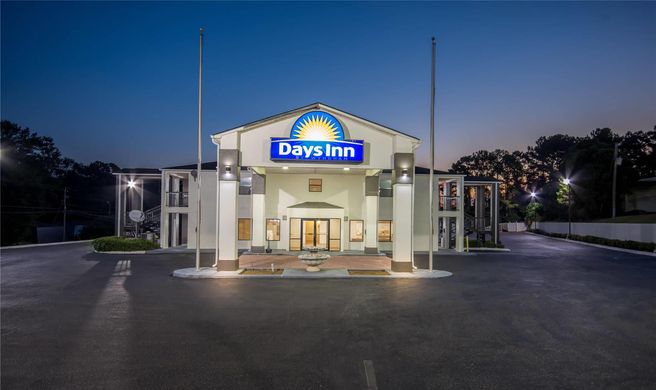 Days Inn Enterprise Exterior