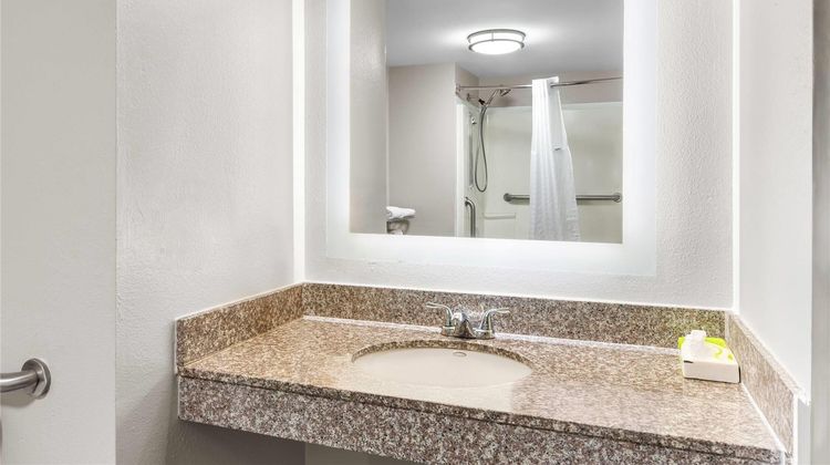 Days Inn Enterprise Room