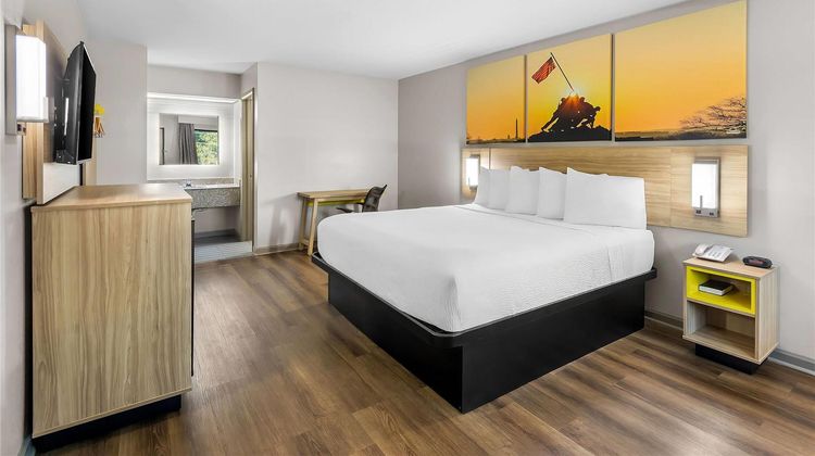Days Inn Enterprise Room