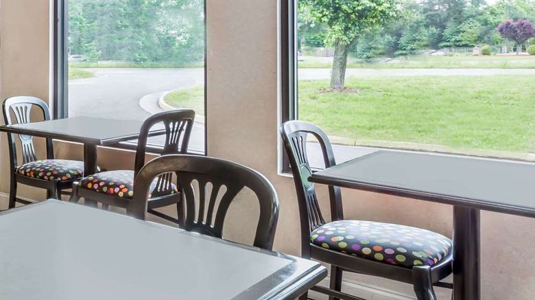 <b>Knights Inn Ruther Glen Restaurant</b>. Images powered by <a href="https://iceportal.shijigroup.com/" title="IcePortal" target="_blank">IcePortal</a>.