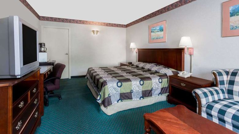 <b>Knights Inn Ruther Glen Room</b>. Images powered by <a href="https://iceportal.shijigroup.com/" title="IcePortal" target="_blank">IcePortal</a>.