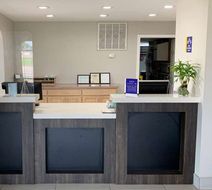 Days Inn Wagoner Lobby