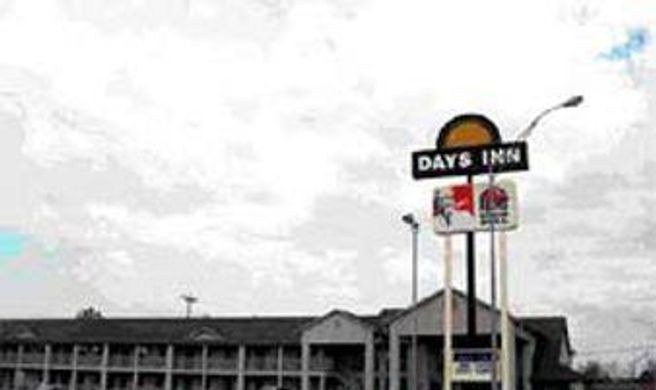 Days Inn Wagoner Exterior