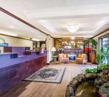 Days Inn Destin Lobby