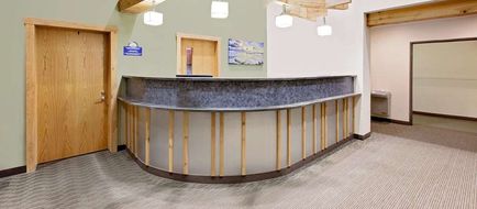 Days Inn Cadillac Lobby