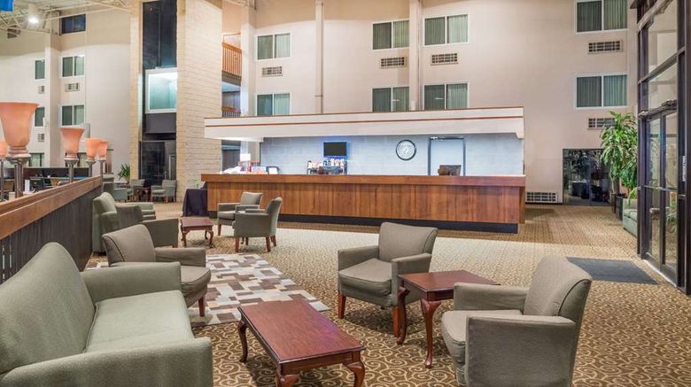 <b>Days Inn Kirksville Lobby</b>. Images powered by <a href="https://iceportal.shijigroup.com/" title="IcePortal" target="_blank">IcePortal</a>.