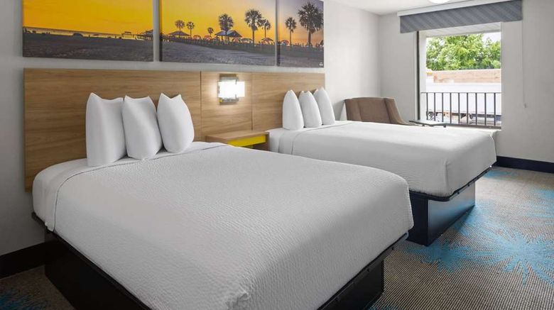 <b>Days Inn Ladson Summerville Charleston Room</b>. Images powered by <a href="https://iceportal.shijigroup.com/" title="IcePortal" target="_blank">IcePortal</a>.