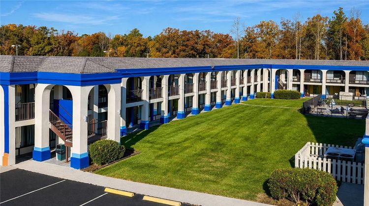 Days Inn Carmel Church/Kings Dominion Exterior