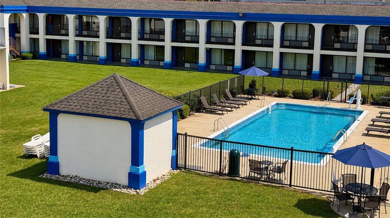 <b>Days Inn Carmel Church/Kings Dominion Pool</b>. Images powered by <a href="https://iceportal.shijigroup.com/" title="IcePortal" target="_blank">IcePortal</a>.