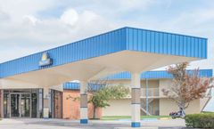 Days Inn by Wyndham St Clairsville