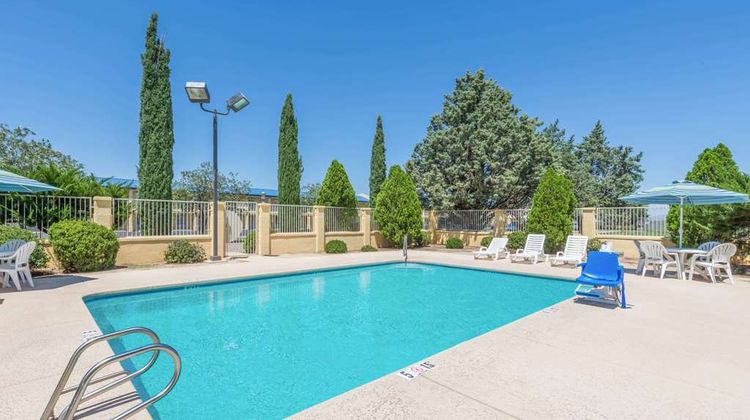 Days Inn Deming Pool