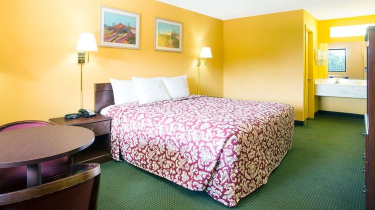 Days Inn Camilla Room