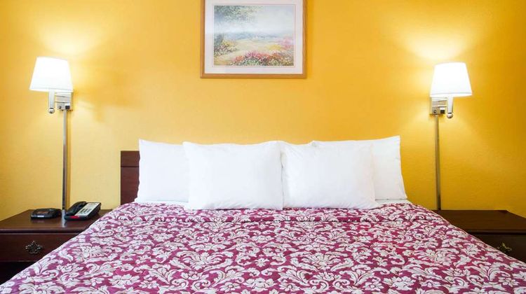 Days Inn Camilla Room