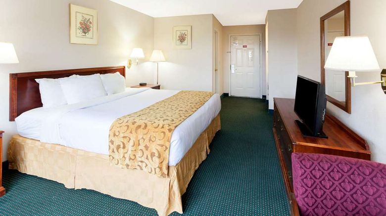 <b>Days Inn Dahlonega Room</b>. Images powered by <a href="https://iceportal.shijigroup.com/" title="IcePortal" target="_blank">IcePortal</a>.