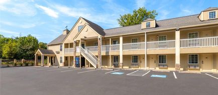 Days Inn Canton Exterior