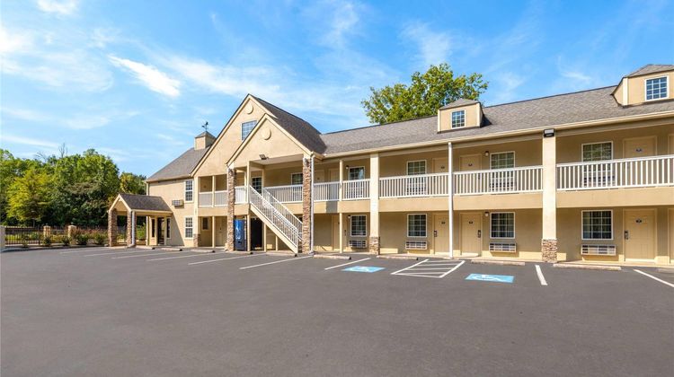 Days Inn Canton Exterior