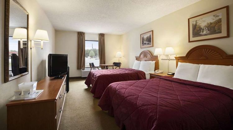 Days Inn Farmville Room
