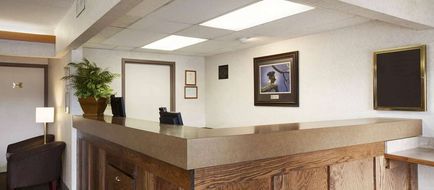 Days Inn Farmville Lobby