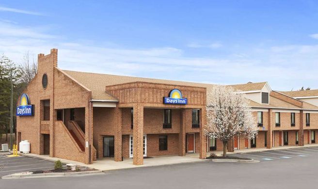 Days Inn Farmville Exterior
