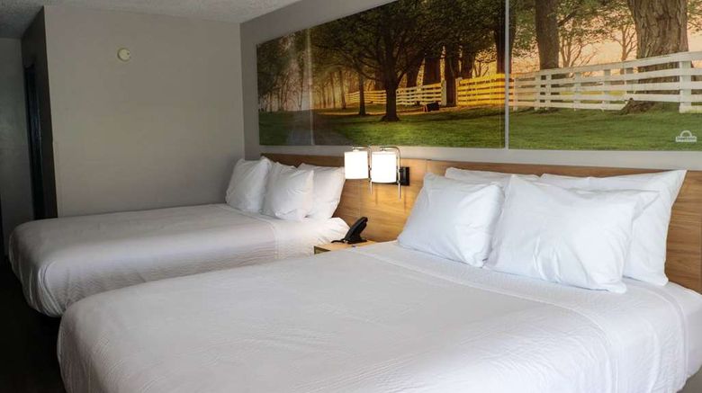 <b>Days Inn Farmville Room</b>. Images powered by <a href="https://iceportal.shijigroup.com/" title="IcePortal" target="_blank">IcePortal</a>.