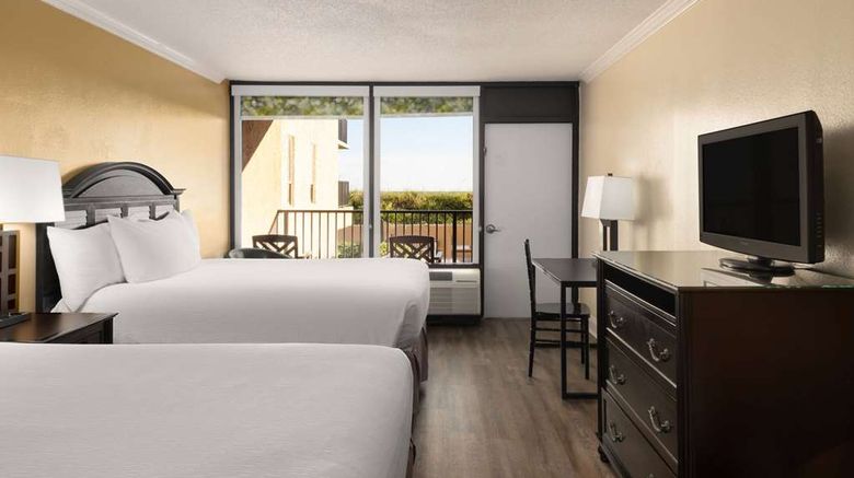 <b>Wyndham Garden Fort Walton Beach Room</b>. Images powered by <a href="https://iceportal.shijigroup.com/" title="IcePortal" target="_blank">IcePortal</a>.
