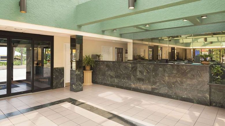 <b>Days Inn Panama City Beach/Ocean Front Lobby</b>. Images powered by <a href="https://iceportal.shijigroup.com/" title="IcePortal" target="_blank">IcePortal</a>.
