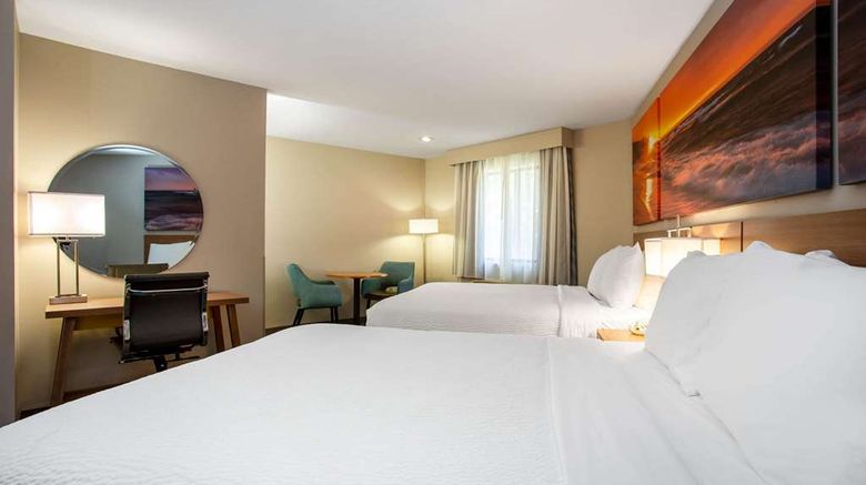 <b>Days Inn Marquette Suite</b>. Images powered by <a href="https://iceportal.shijigroup.com/" title="IcePortal" target="_blank">IcePortal</a>.