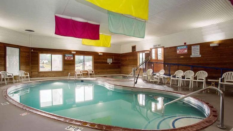 <b>Days Inn Marquette Pool</b>. Images powered by <a href="https://iceportal.shijigroup.com/" title="IcePortal" target="_blank">IcePortal</a>.