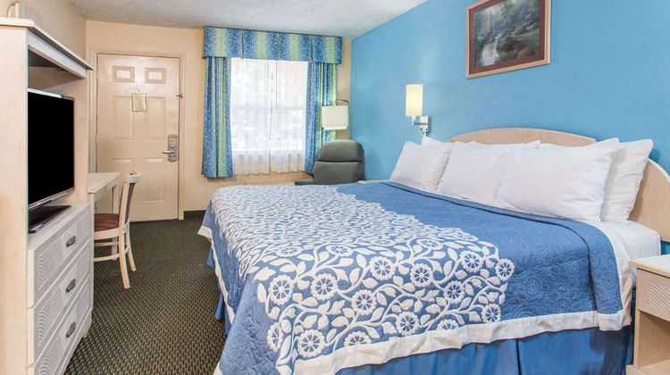 Days Inn Bradenton I-75 Room