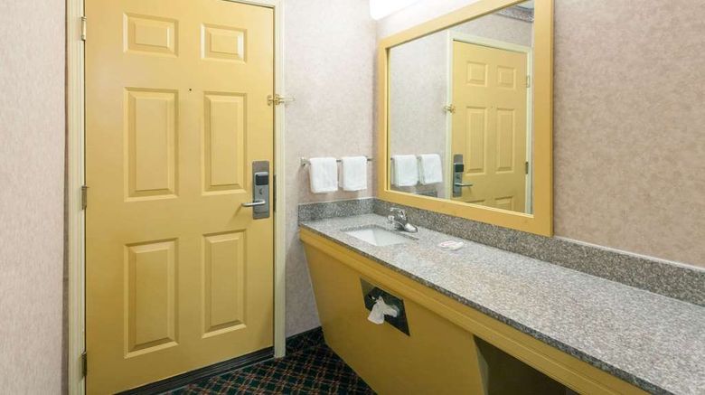 <b>Days Inn Holladay Room</b>. Images powered by <a href="https://iceportal.shijigroup.com/" title="IcePortal" target="_blank">IcePortal</a>.