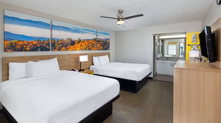 Days Inn Holladay Room