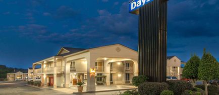 Days Inn Shorter Exterior