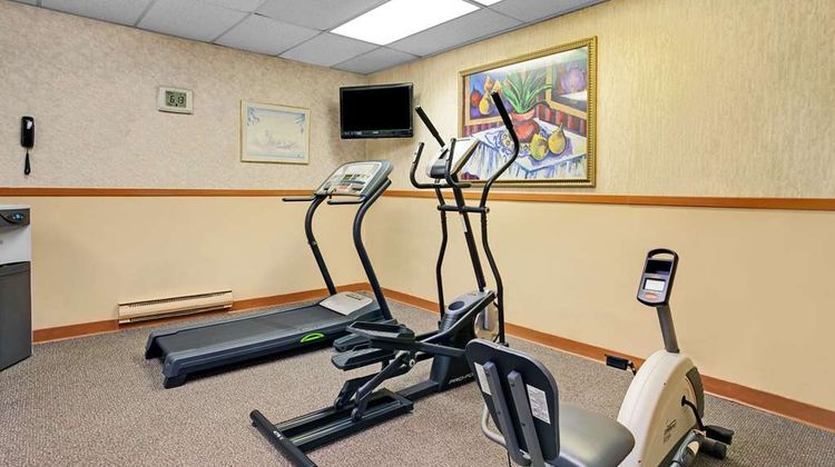 Days Inn by Wyndham Livonia/Canton/Detro Health