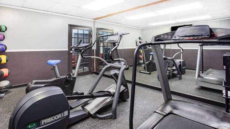 <b>Days Inn by Wyndham Livonia/Canton/Detro Health</b>. Images powered by <a href="https://iceportal.shijigroup.com/" title="IcePortal" target="_blank">IcePortal</a>.