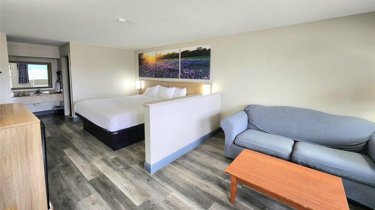 Days Inn San Antonio SE by AT&T Center Room