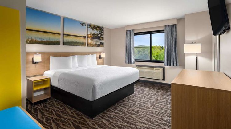 Days Inn Wurtsboro Suite