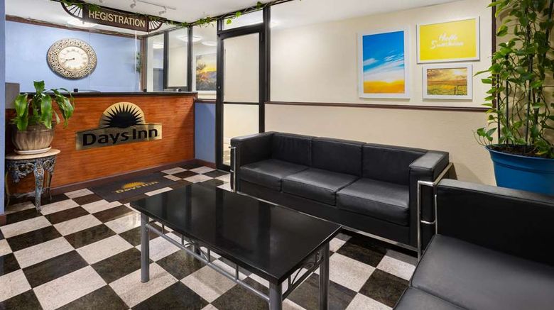 <b>Days Inn Wurtsboro Lobby</b>. Images powered by <a href="https://iceportal.shijigroup.com/" title="IcePortal" target="_blank">IcePortal</a>.
