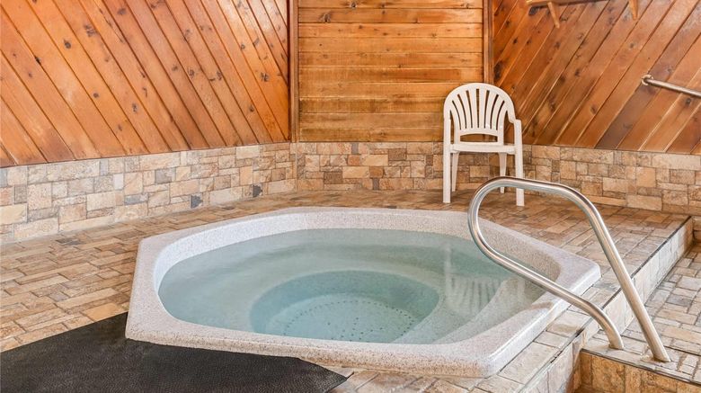 <b>Days Inn Columbia Mall Pool</b>. Images powered by <a href="https://iceportal.shijigroup.com/" title="IcePortal" target="_blank">IcePortal</a>.