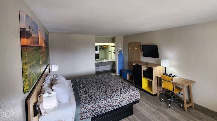 Days Inn San Antonio Room
