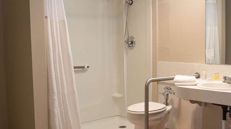 Days Inn Waynesboro Room