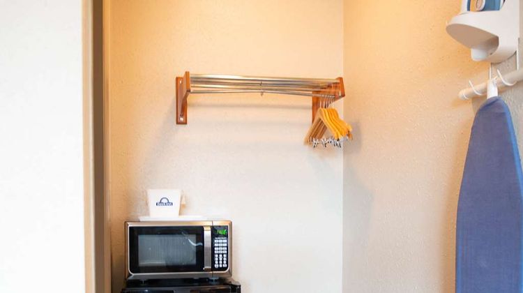 Days Inn Waynesboro Room