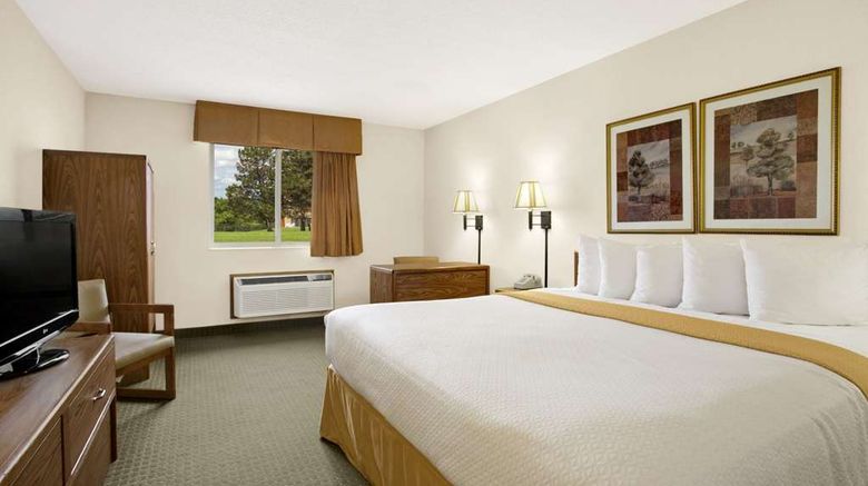 <b>Days Inn Rapid City Room</b>. Images powered by <a href="https://iceportal.shijigroup.com/" title="IcePortal" target="_blank">IcePortal</a>.