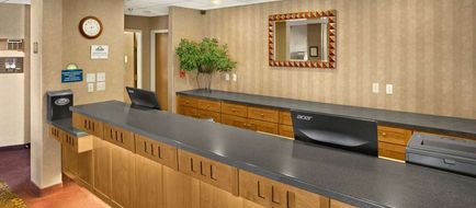 Days Inn Rapid City Lobby