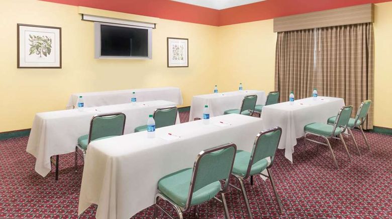 <b>Ramada Vandalia Meeting</b>. Images powered by <a href="https://iceportal.shijigroup.com/" title="IcePortal" target="_blank">IcePortal</a>.